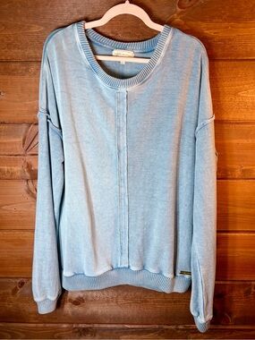 Simply Southern Oversized Light Blue Crewneck Pullover Sweater Size Small 🌸